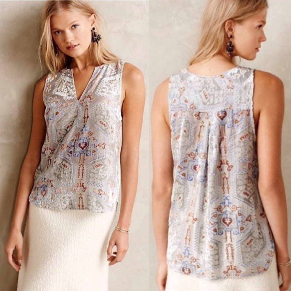Anthropologie Sleeveless Printed V-Neck Blouse in Light Blue and Cream